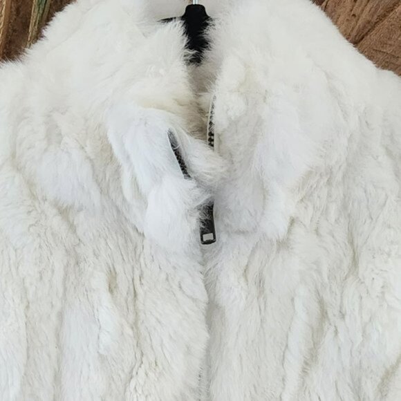 Adrienne Landau rabbit fur vest coat Sz 4/5 side pockets - Picture 2 of 6